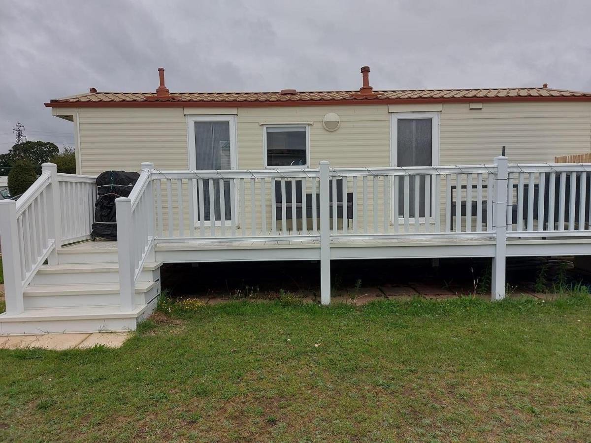 Holiday Caravan Clacton-on-Sea Exterior foto